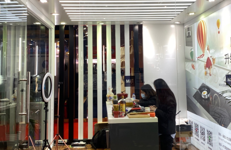 新人必须连续开播7天!直播技巧与注意事项